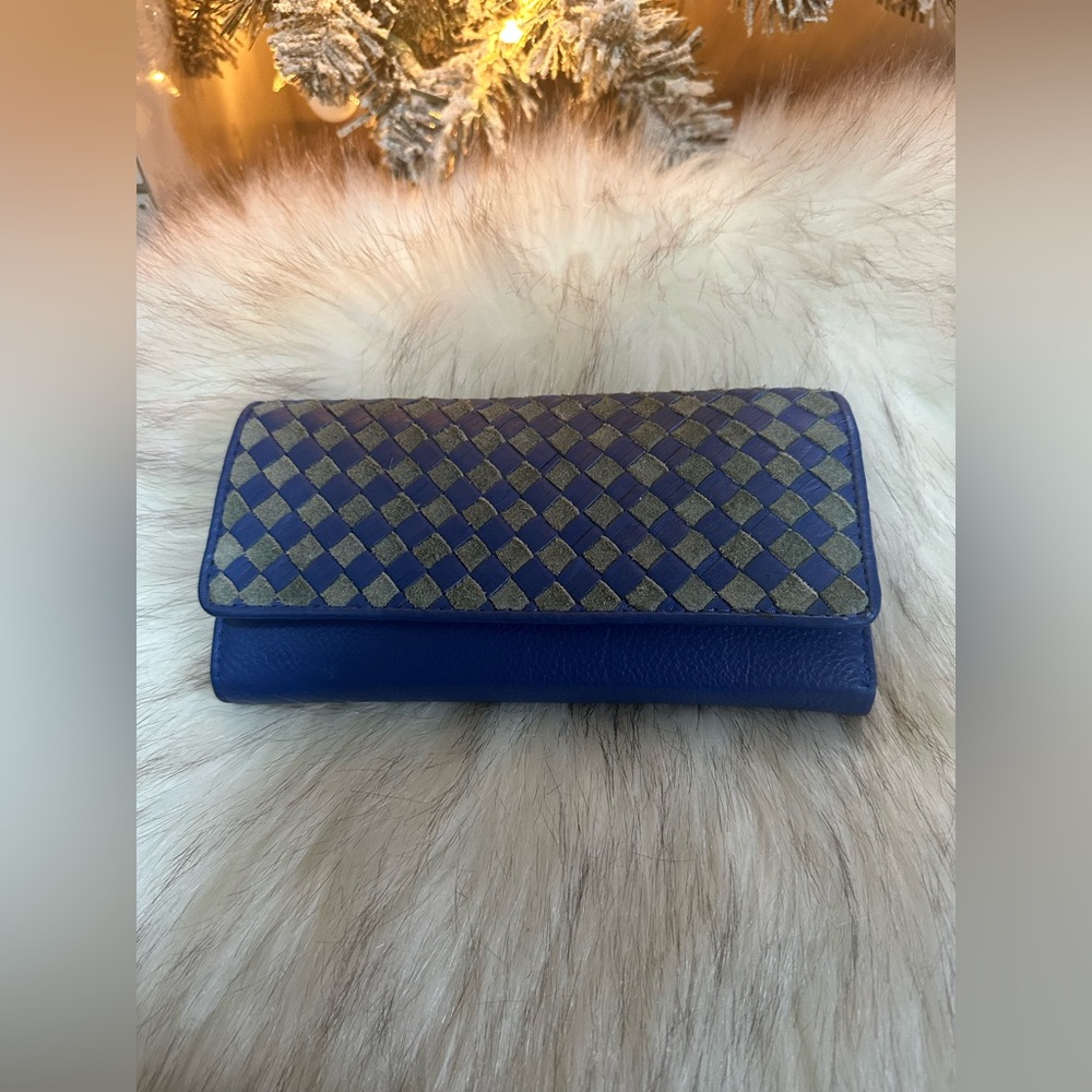 NWOT Artisans In India 100% Genuine Blue Multi Leather Woven Trifold Wallet - Picture 2 of 16